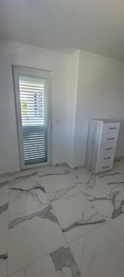 Apartments San Ловіште Екстер'єр фото