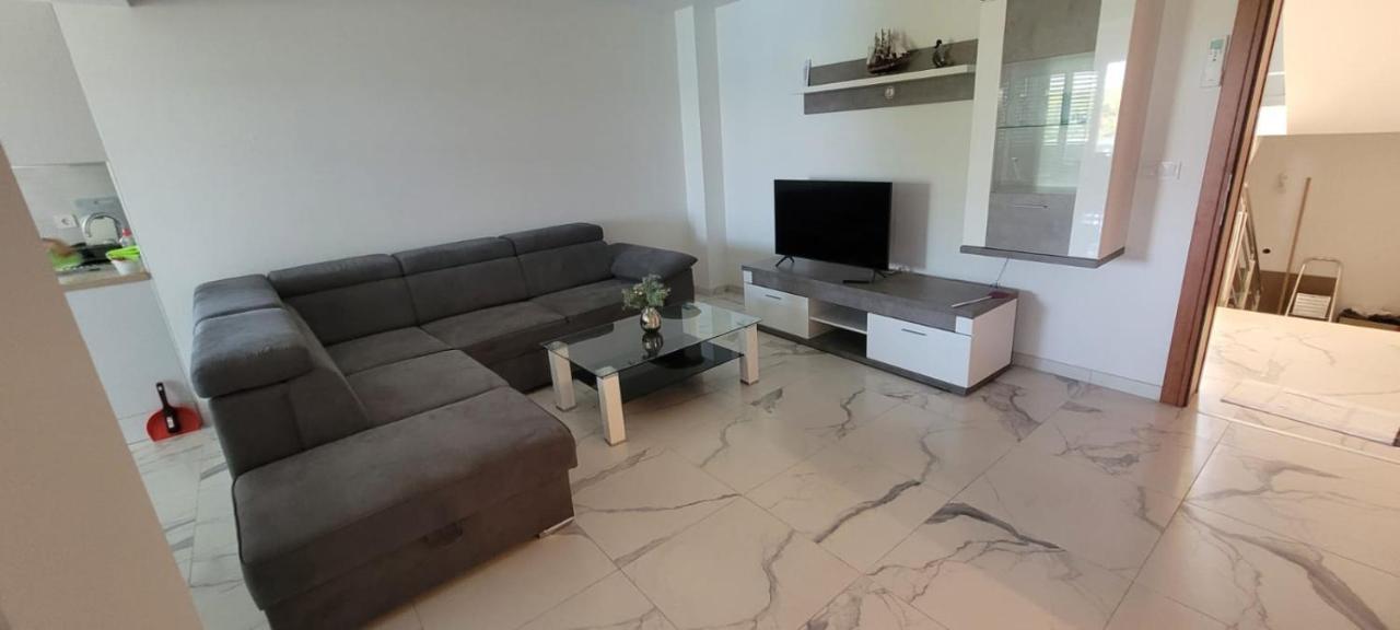 Apartments San Ловіште Екстер'єр фото